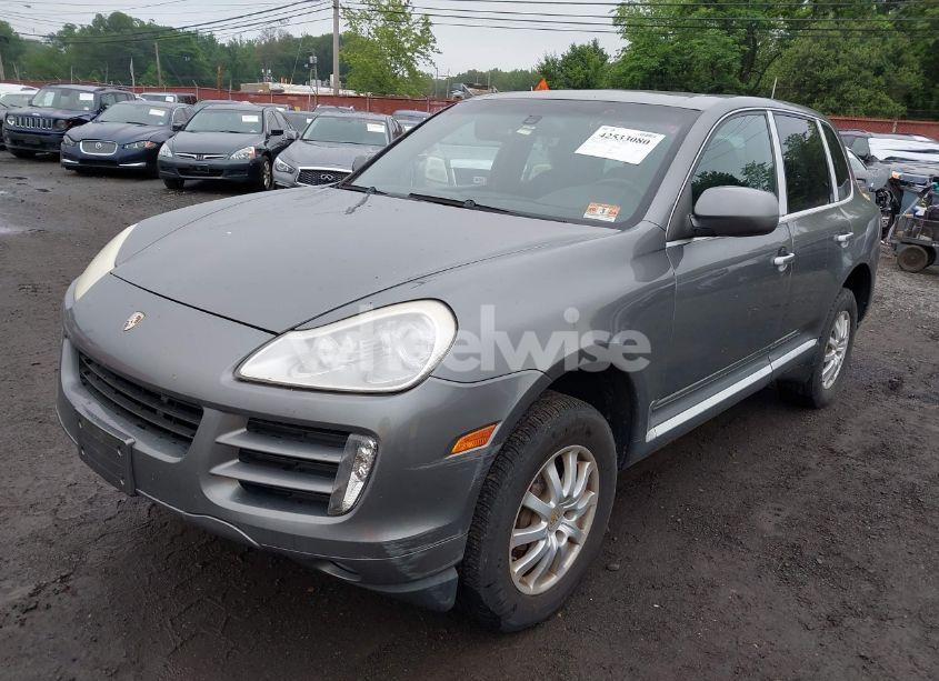 Photo 2 of 2009 Porsche Cayenne N/A (VIN WP1AA29P69LA06733)