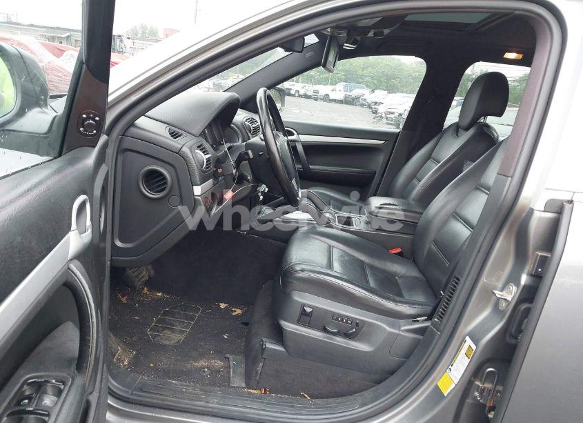 Photo 5 of 2009 Porsche Cayenne N/A (VIN WP1AA29P69LA06733)