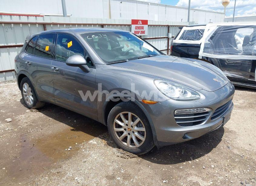 2013 Porsche Cayenne N/A (VIN WP1AA2A20DLA02427) main photo