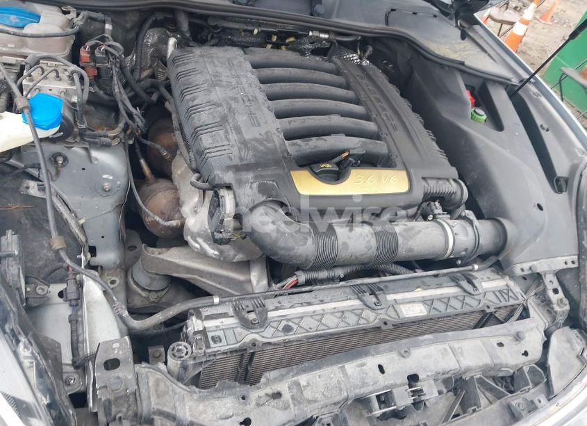 Photo 10 of 2016 Porsche Cayenne N/A (VIN WP1AA2A20GLA03226)