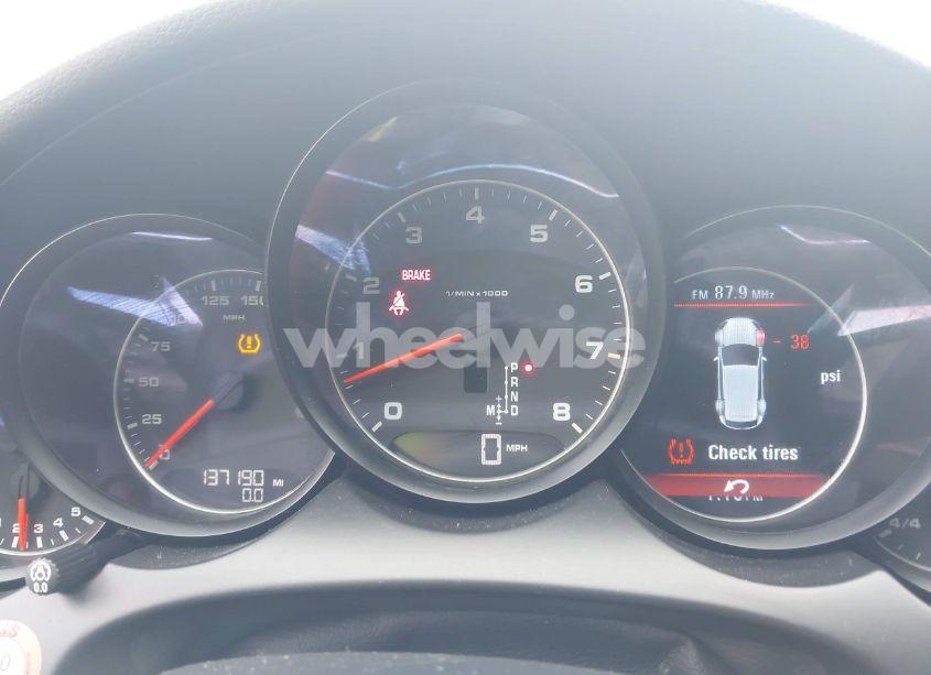 Photo 7 of 2016 Porsche Cayenne N/A (VIN WP1AA2A20GLA03226)