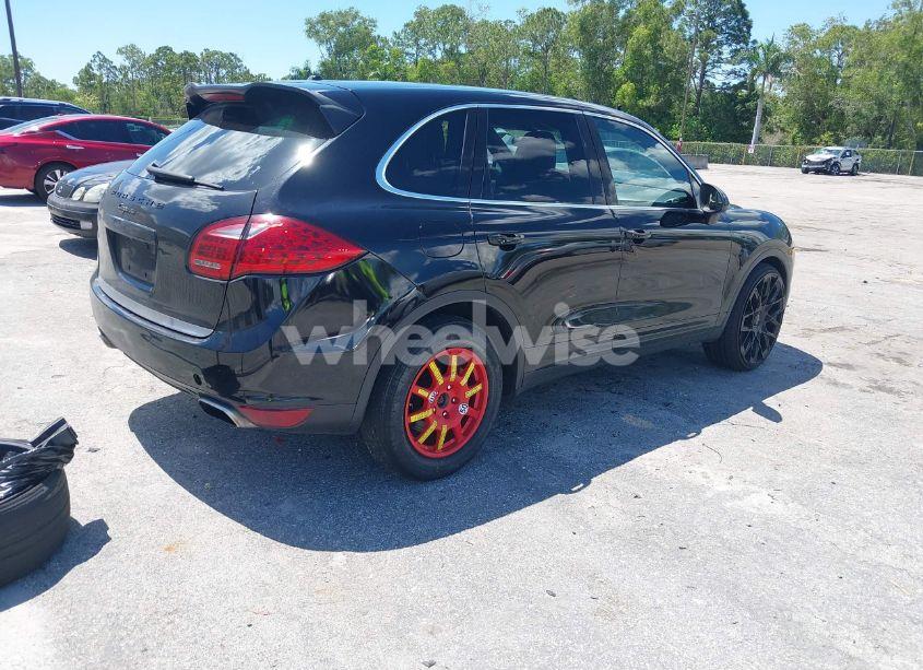 Photo 4 of 2012 Porsche Cayenne N/A (VIN WP1AA2A21CLA02418)