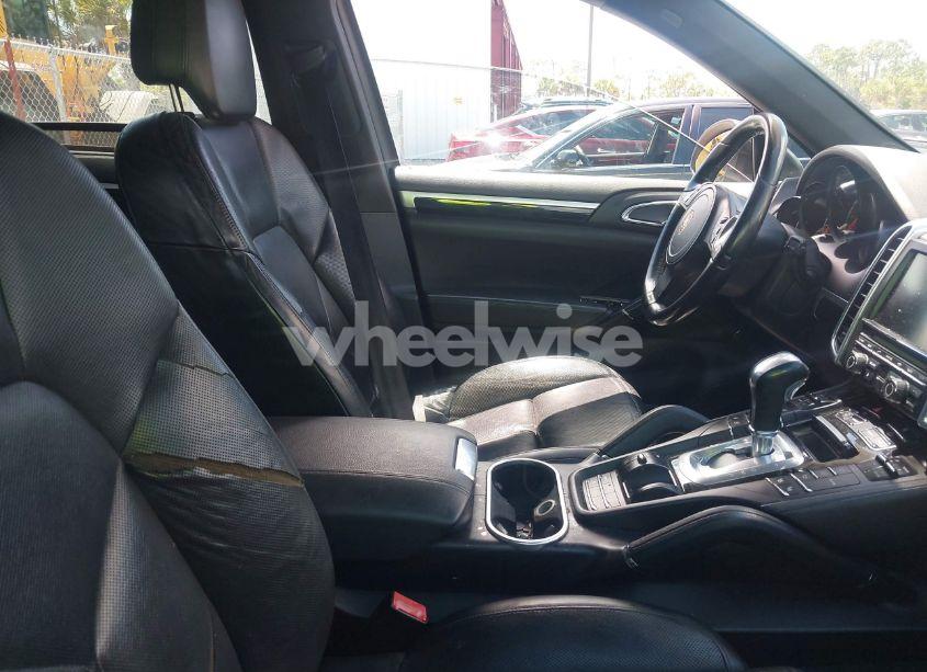 Photo 5 of 2012 Porsche Cayenne N/A (VIN WP1AA2A21CLA02418)