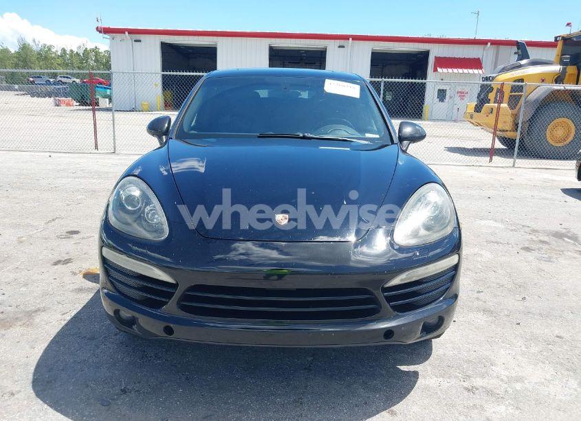Photo 6 of 2012 Porsche Cayenne N/A (VIN WP1AA2A21CLA02418)