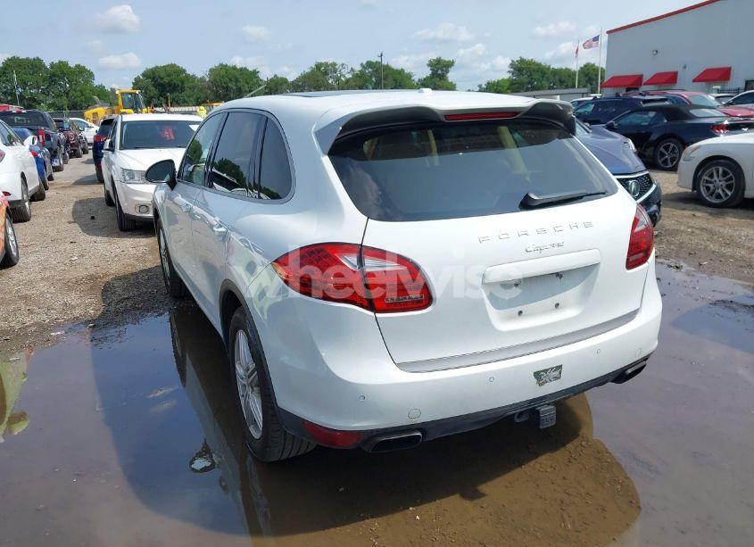 Photo 3 of 2014 Porsche Cayenne PLATINUM EDITION (VIN WP1AA2A21ELA94214)