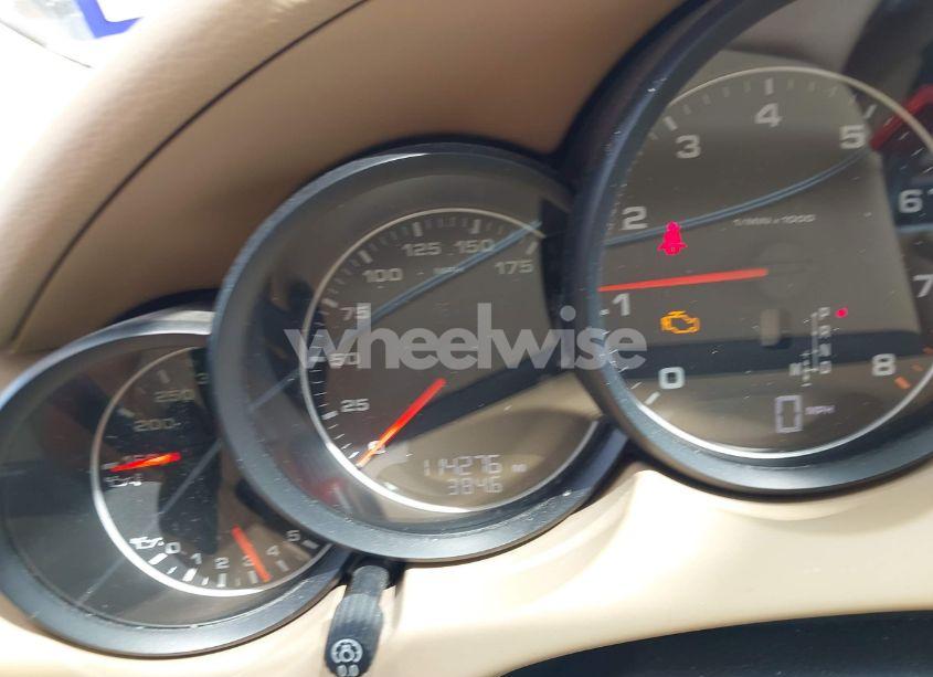 Photo 7 of 2014 Porsche Cayenne PLATINUM EDITION (VIN WP1AA2A21ELA94214)