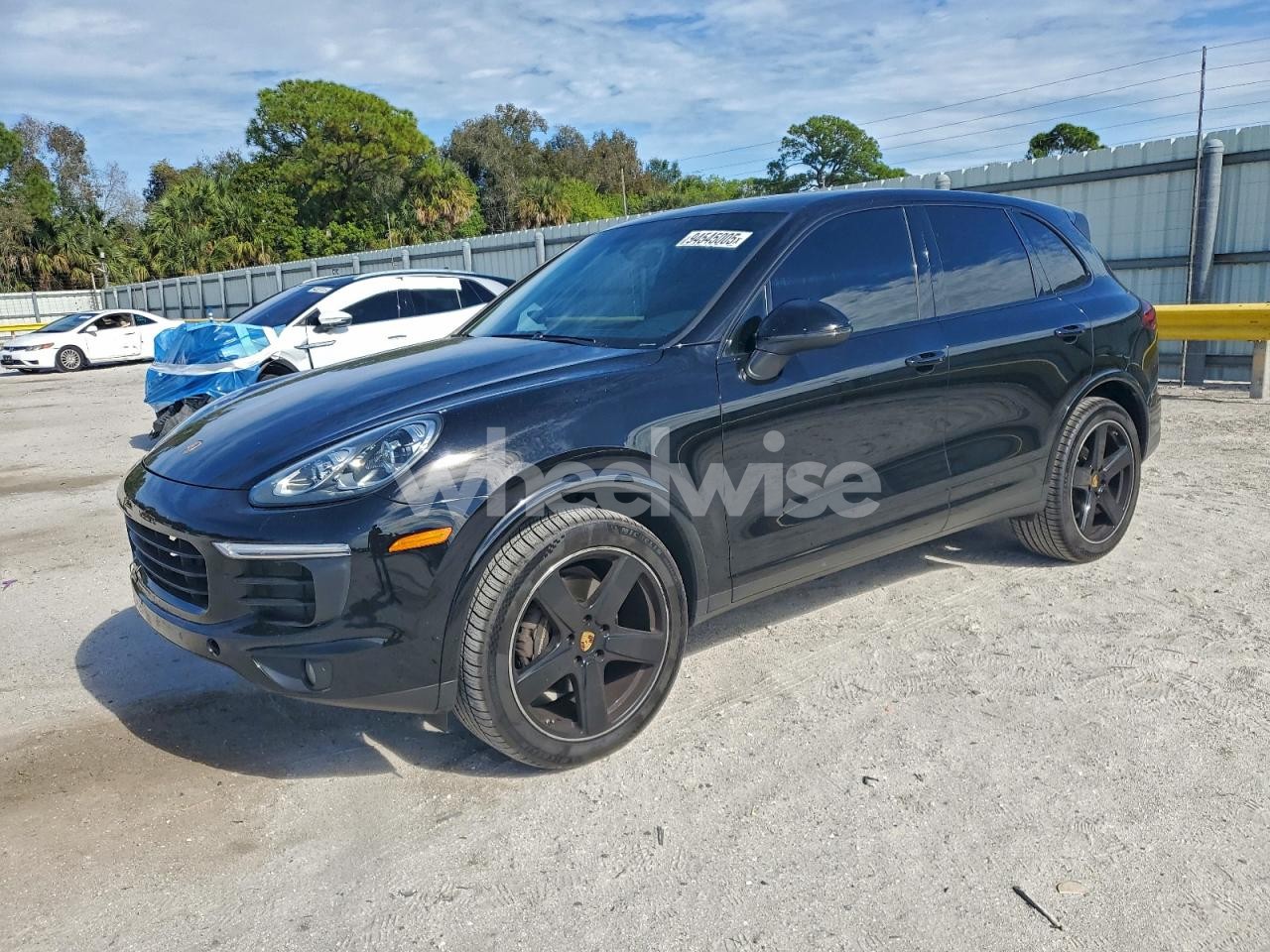 2018 PORSCHE CAYENNE (VIN WP1AA2A21JKA06665) main photo