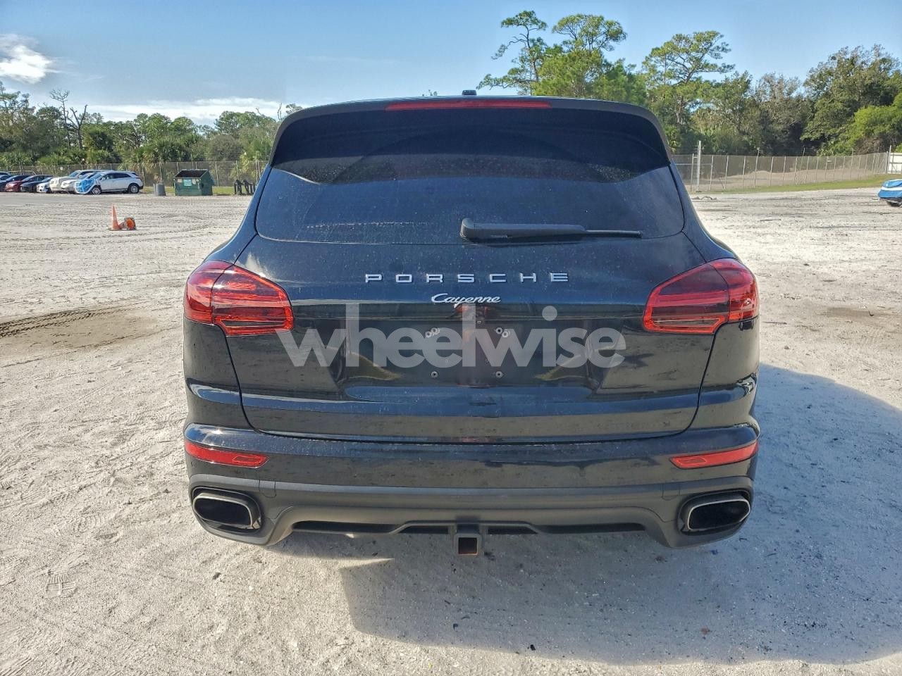 Photo 6 of 2018 PORSCHE CAYENNE (VIN WP1AA2A21JKA06665)