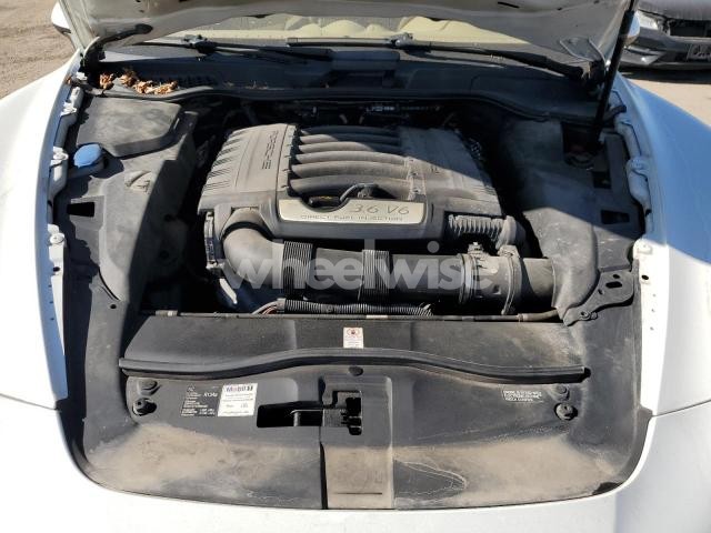 Photo 12 of 2013 PORSCHE CAYENNE N/A (VIN WP1AA2A22DLA00985)