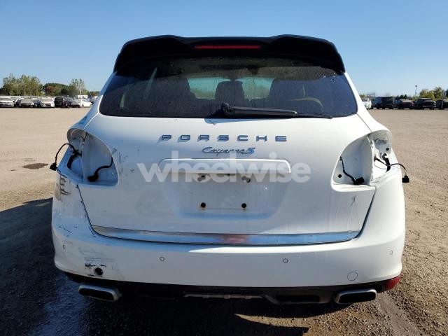 Photo 6 of 2013 PORSCHE CAYENNE N/A (VIN WP1AA2A22DLA00985)