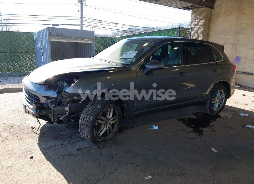 Photo 2 of 2017 Porsche Cayenne N/A (VIN WP1AA2A23HKA82396)