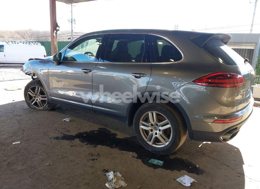 Photo 3 of 2017 Porsche Cayenne N/A (VIN WP1AA2A23HKA82396)