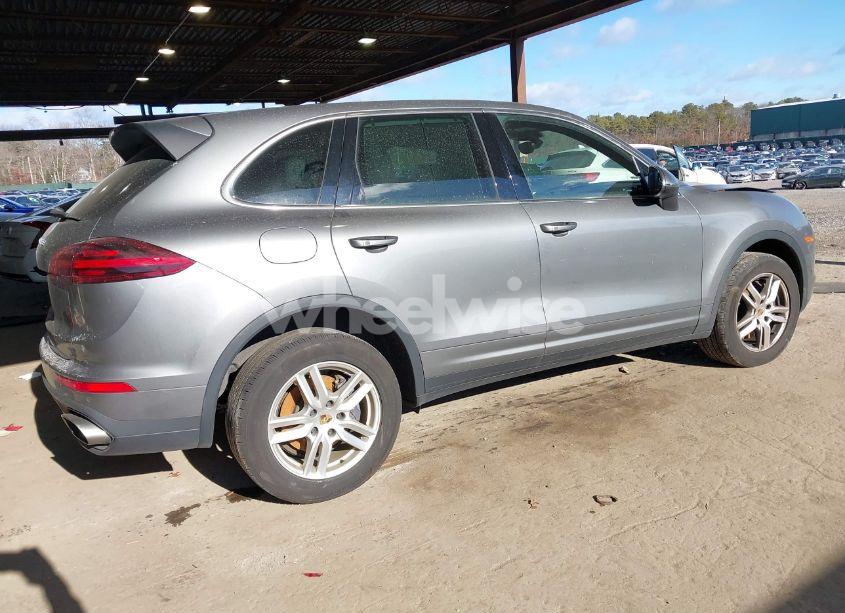 Photo 4 of 2017 Porsche Cayenne N/A (VIN WP1AA2A23HKA82396)