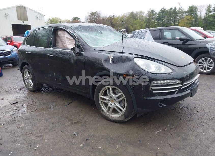 2014 Porsche Cayenne PLATINUM EDITION (VIN WP1AA2A24ELA97043) main photo