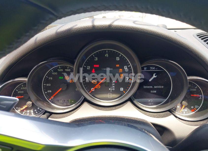 Photo 7 of 2017 Porsche Cayenne PLATINUM EDITION (VIN WP1AA2A25HKA80374)