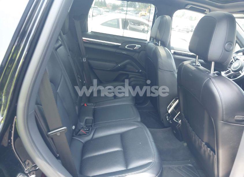 Photo 8 of 2017 Porsche Cayenne PLATINUM EDITION (VIN WP1AA2A25HKA80374)