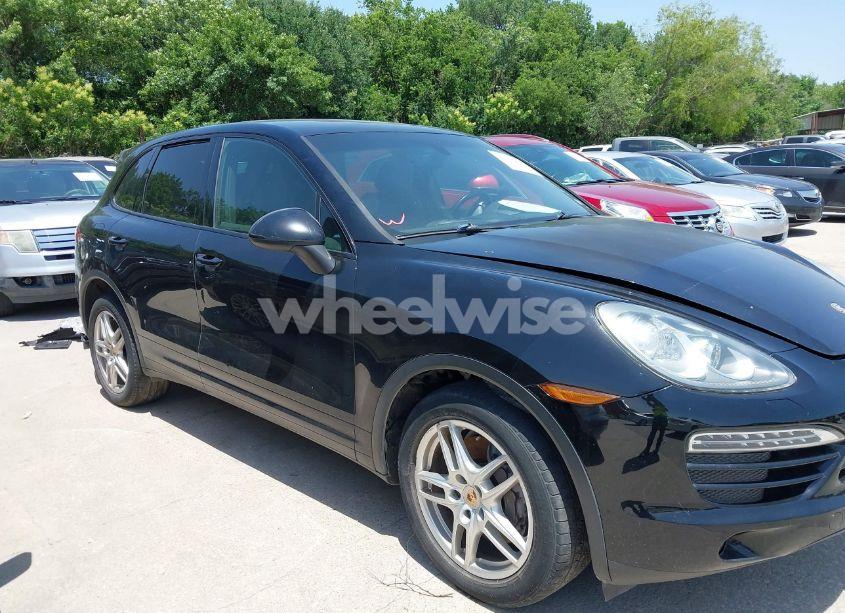 Photo 14 of 2012 Porsche Cayenne N/A (VIN WP1AA2A26CLA06173)