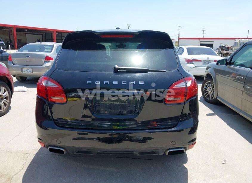 Photo 17 of 2012 Porsche Cayenne N/A (VIN WP1AA2A26CLA06173)