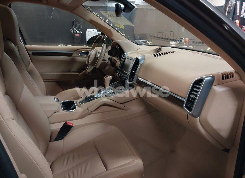 Photo 5 of 2014 Porsche Cayenne N/A (VIN WP1AA2A26ELA93026)