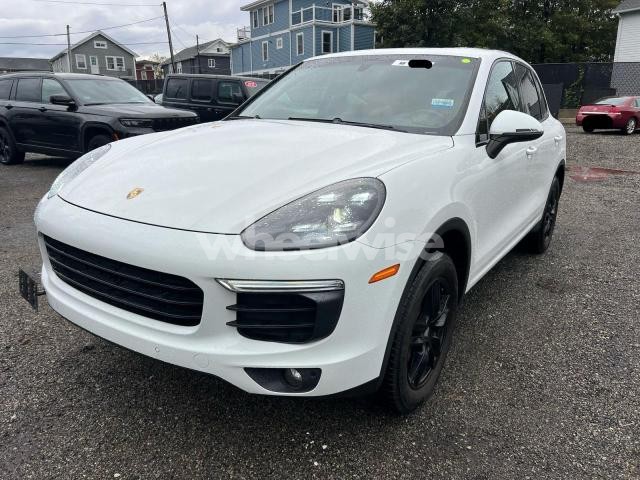Photo 7 of 2016 PORSCHE CAYENNE N/A (VIN WP1AA2A26GLA08205)