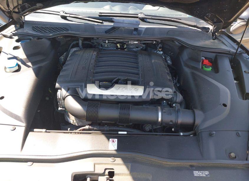 Photo 10 of 2016 Porsche Cayenne N/A (VIN WP1AA2A26GLA09709)