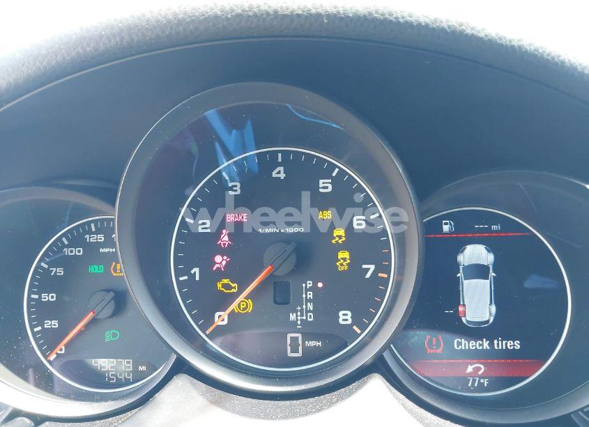 Photo 7 of 2016 Porsche Cayenne N/A (VIN WP1AA2A26GLA09709)