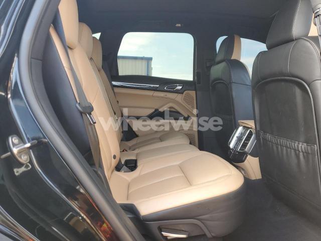 Photo 13 of 2016 PORSCHE CAYENNE N/A (VIN WP1AA2A27GLA11131)
