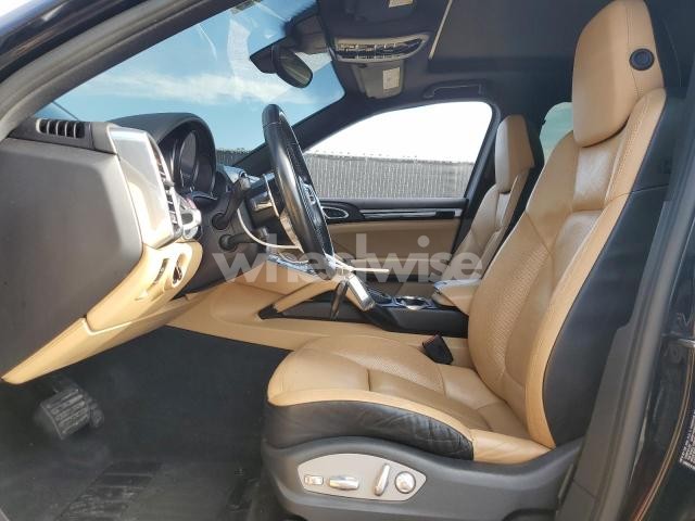 Photo 8 of 2016 PORSCHE CAYENNE N/A (VIN WP1AA2A27GLA11131)