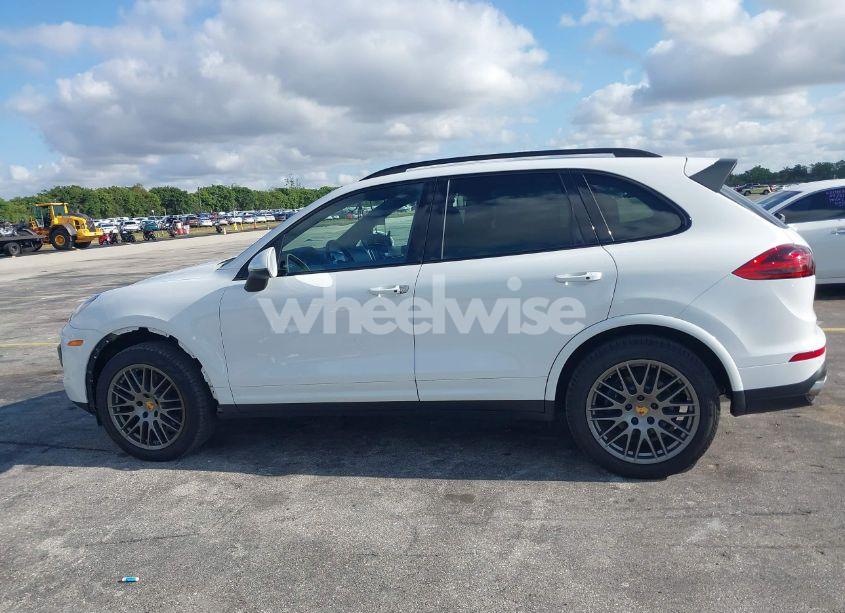 Photo 14 of 2018 Porsche Cayenne PLATINUM EDITION (VIN WP1AA2A27JKA02278)