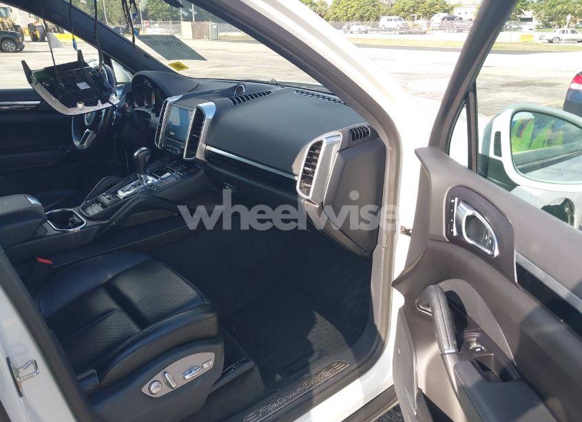 Photo 5 of 2018 Porsche Cayenne PLATINUM EDITION (VIN WP1AA2A27JKA02278)