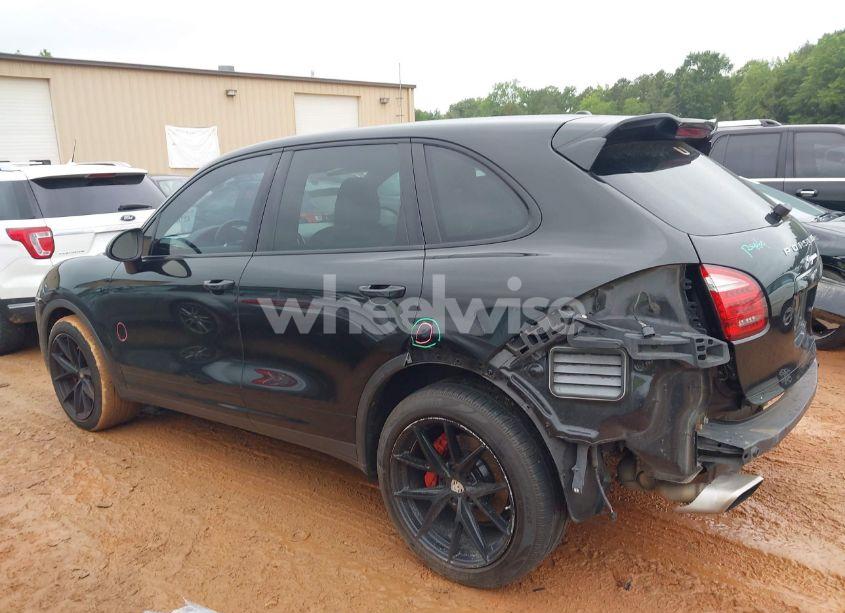 Photo 15 of 2014 Porsche Cayenne PLATINUM EDITION (VIN WP1AA2A28ELA93500)