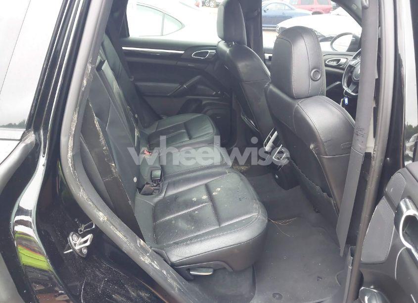 Photo 8 of 2014 Porsche Cayenne PLATINUM EDITION (VIN WP1AA2A28ELA93500)