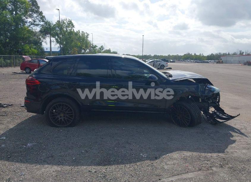 Photo 14 of 2017 Porsche Cayenne PLATINUM EDITION (VIN WP1AA2A28HKA86217)