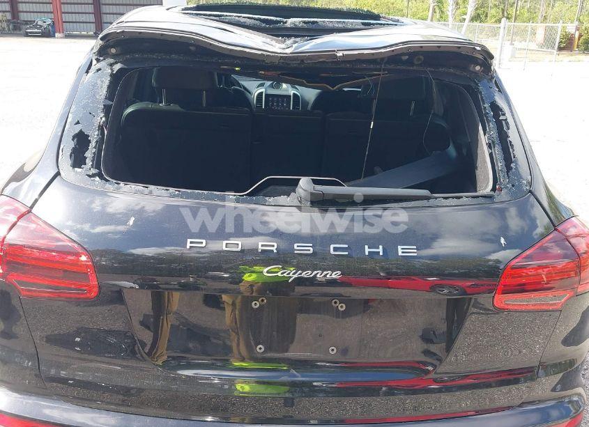 Photo 6 of 2017 Porsche Cayenne PLATINUM EDITION (VIN WP1AA2A28HKA86217)