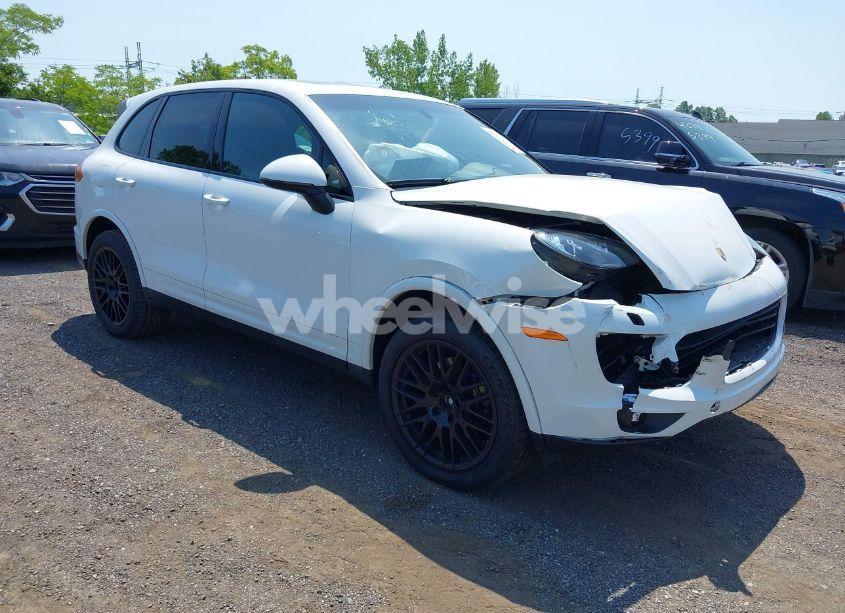 2018 Porsche Cayenne PLATINUM EDITION (VIN WP1AA2A28JKA02807) main photo