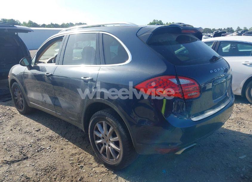 Photo 3 of 2013 Porsche Cayenne N/A (VIN WP1AA2A2XDLA05934)