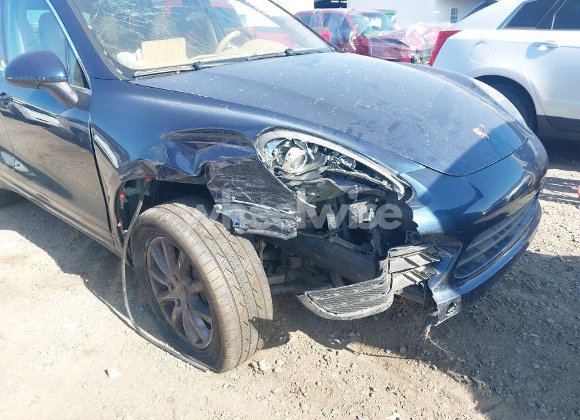 Photo 6 of 2013 Porsche Cayenne N/A (VIN WP1AA2A2XDLA05934)