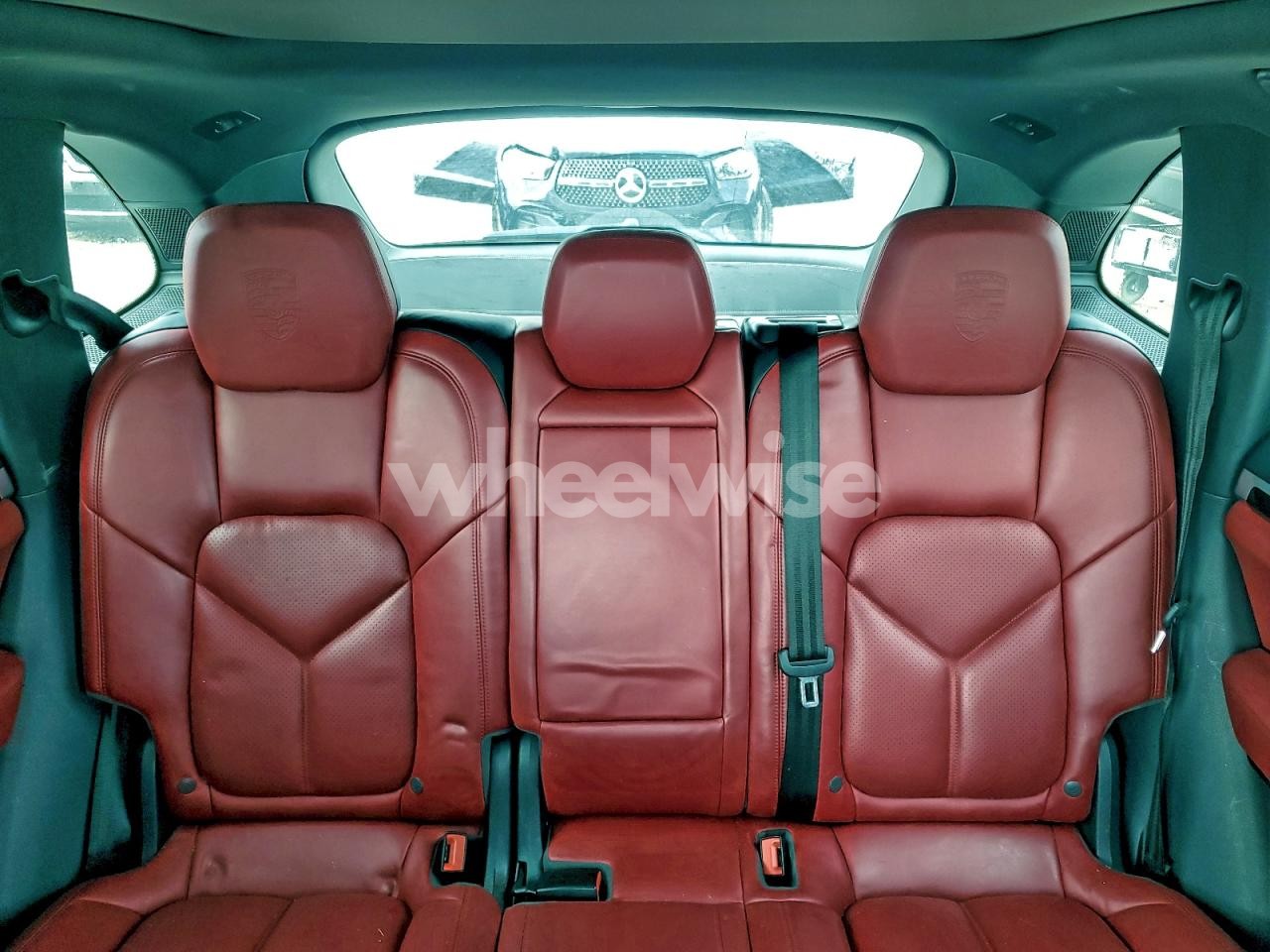 Photo 10 of 2018 PORSCHE CAYENNE (VIN WP1AA2A2XJKA02968)