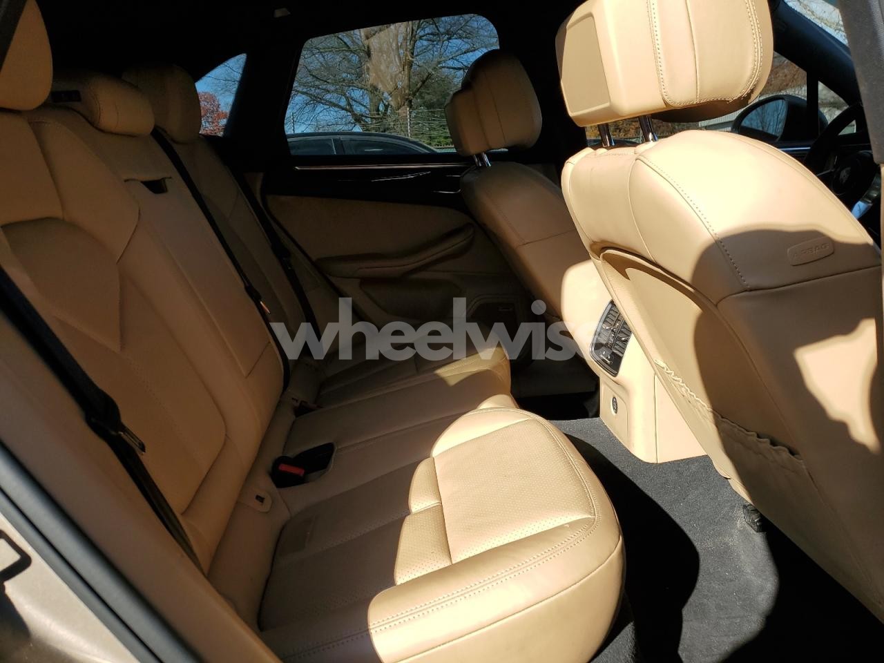 Photo 11 of 2017 PORSCHE MACAN N/A (VIN WP1AA2A50HLB08943)