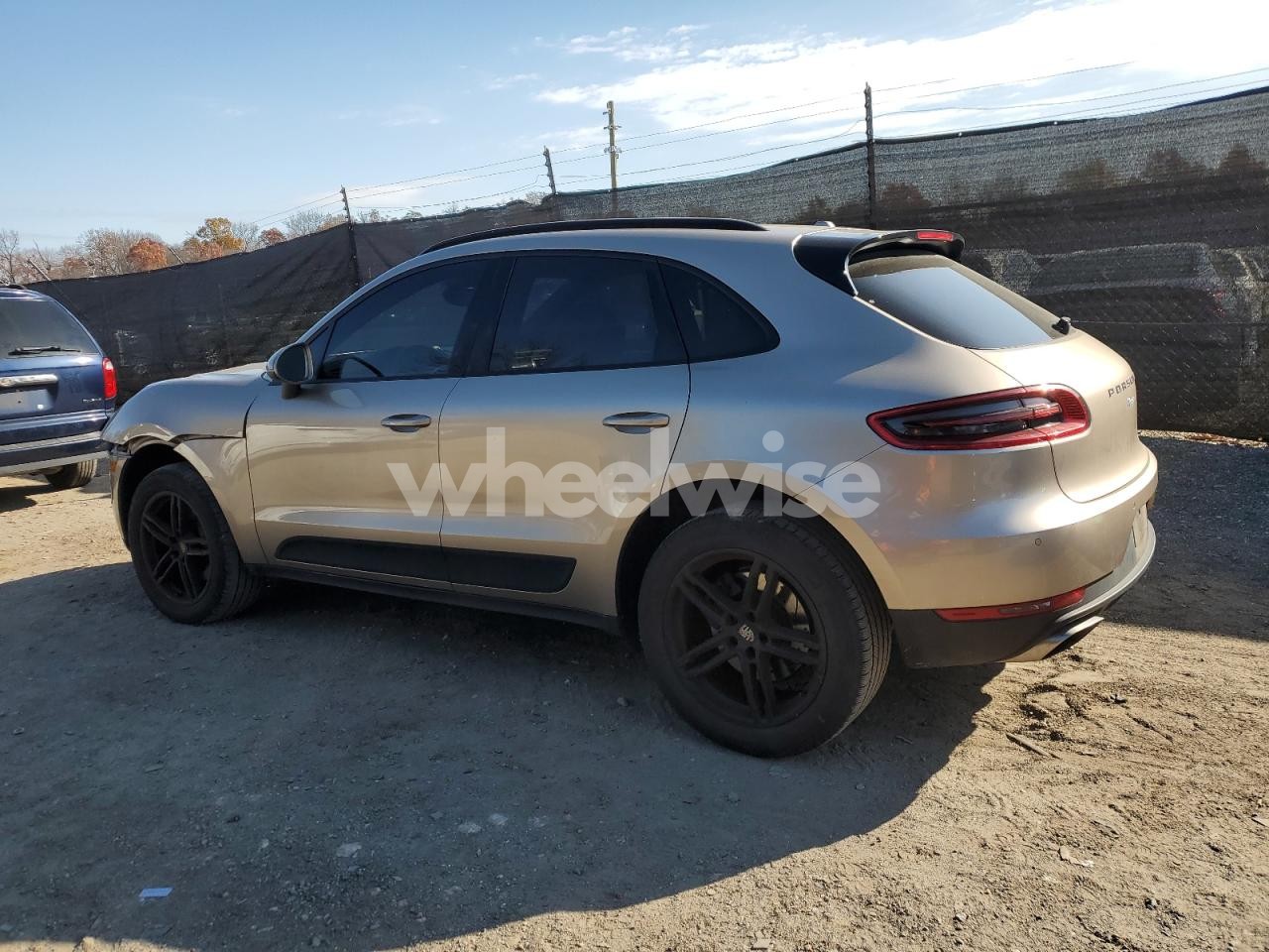 Photo 2 of 2017 PORSCHE MACAN N/A (VIN WP1AA2A50HLB08943)