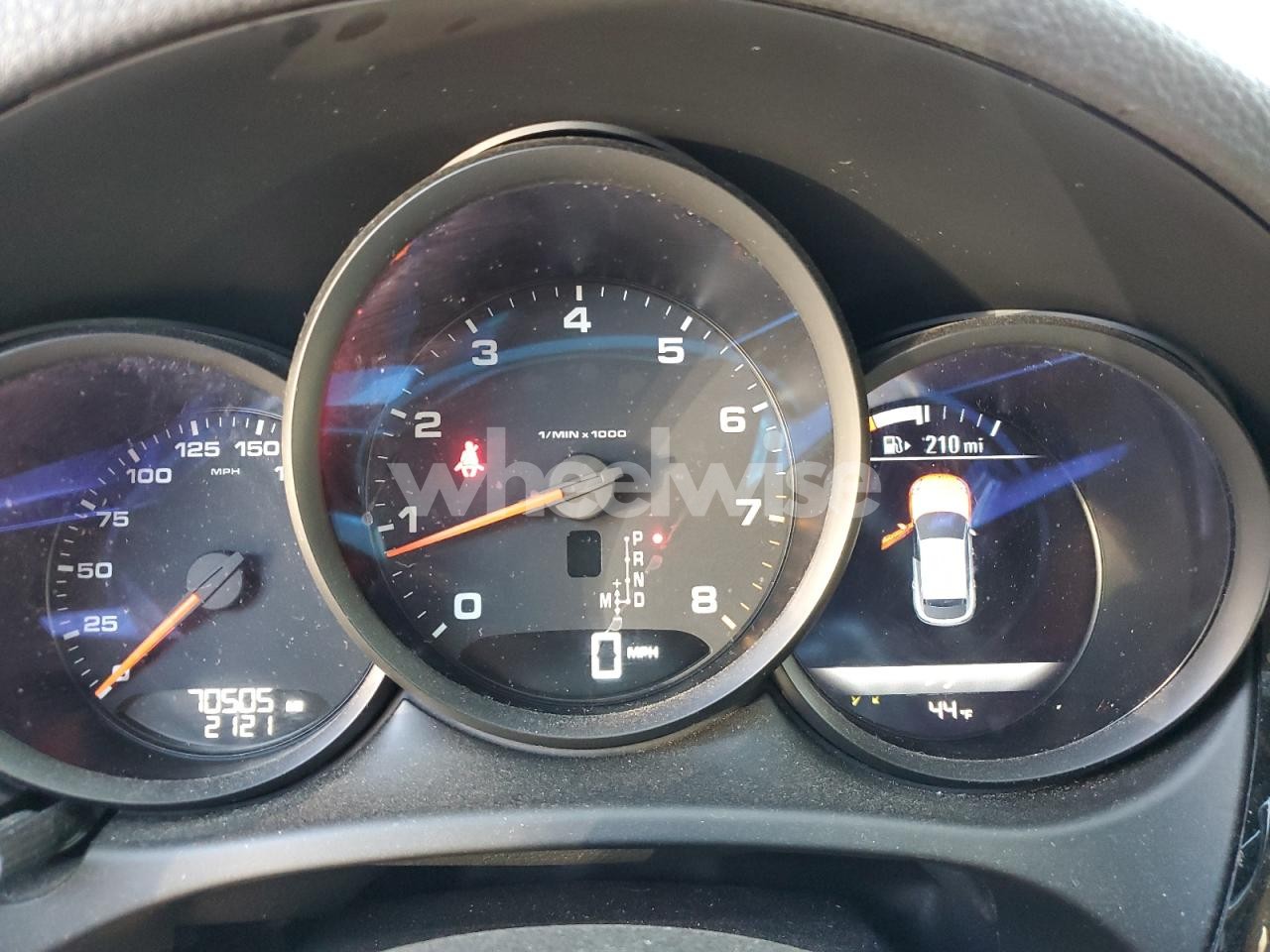 Photo 9 of 2017 PORSCHE MACAN N/A (VIN WP1AA2A50HLB08943)