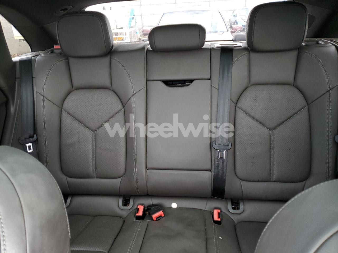 Photo 10 of 2017 PORSCHE MACAN (VIN WP1AA2A50HLB80791)