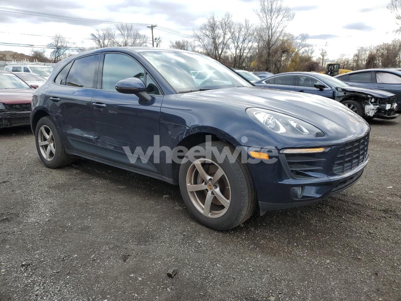 Photo 4 of 2017 PORSCHE MACAN (VIN WP1AA2A50HLB80791)