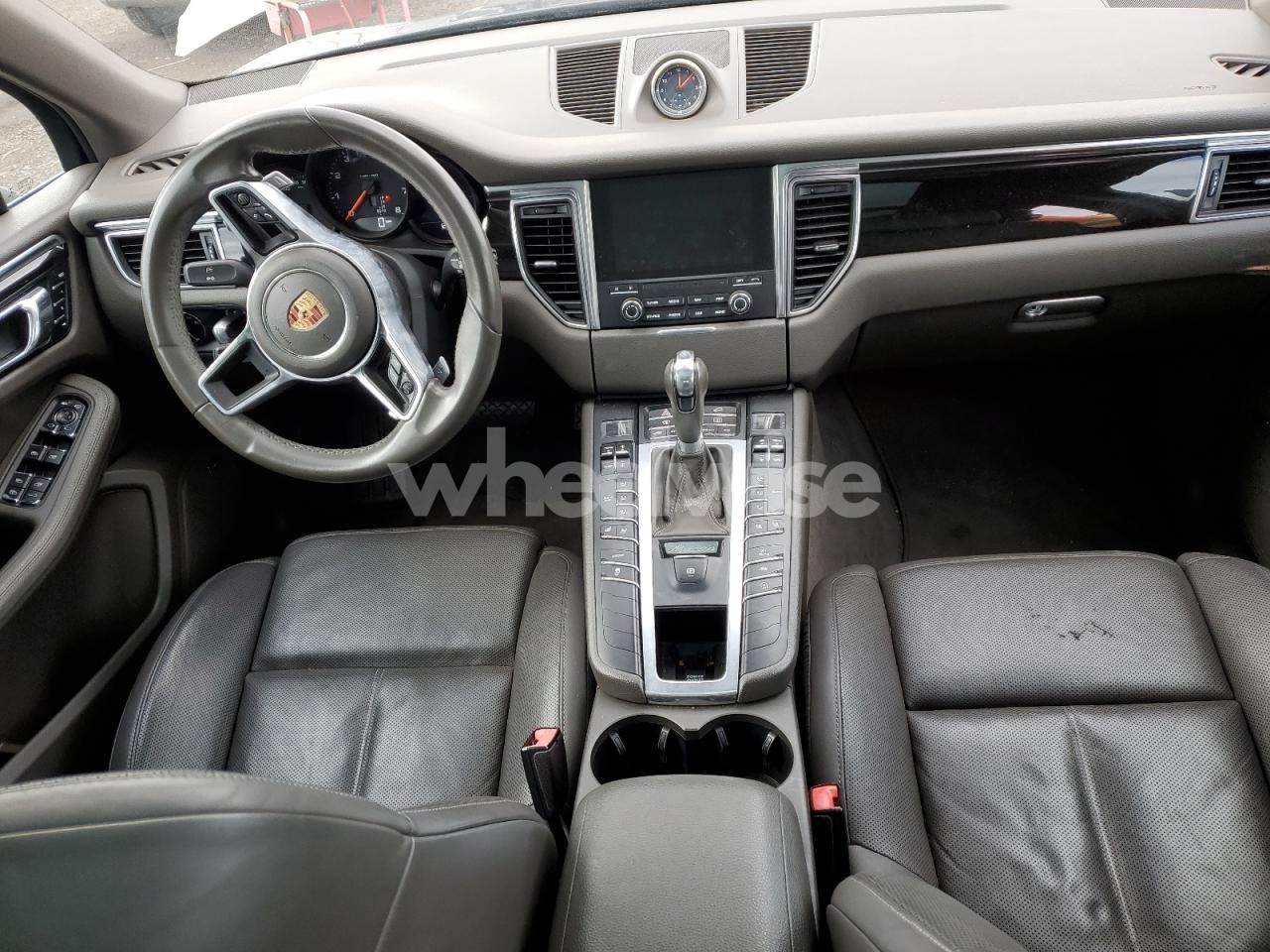 Photo 8 of 2017 PORSCHE MACAN (VIN WP1AA2A50HLB80791)