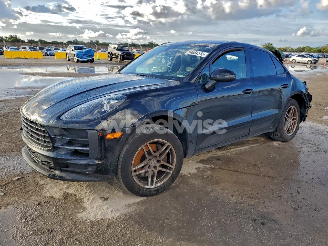2020 PORSCHE MACAN (VIN WP1AA2A50LLB01760) main photo