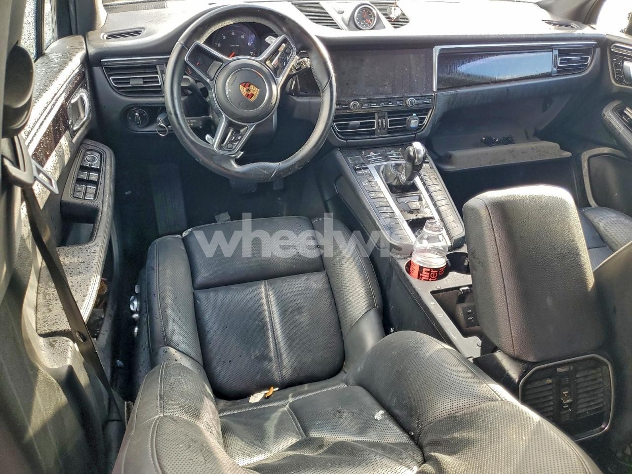 Photo 8 of 2020 PORSCHE MACAN (VIN WP1AA2A50LLB01760)