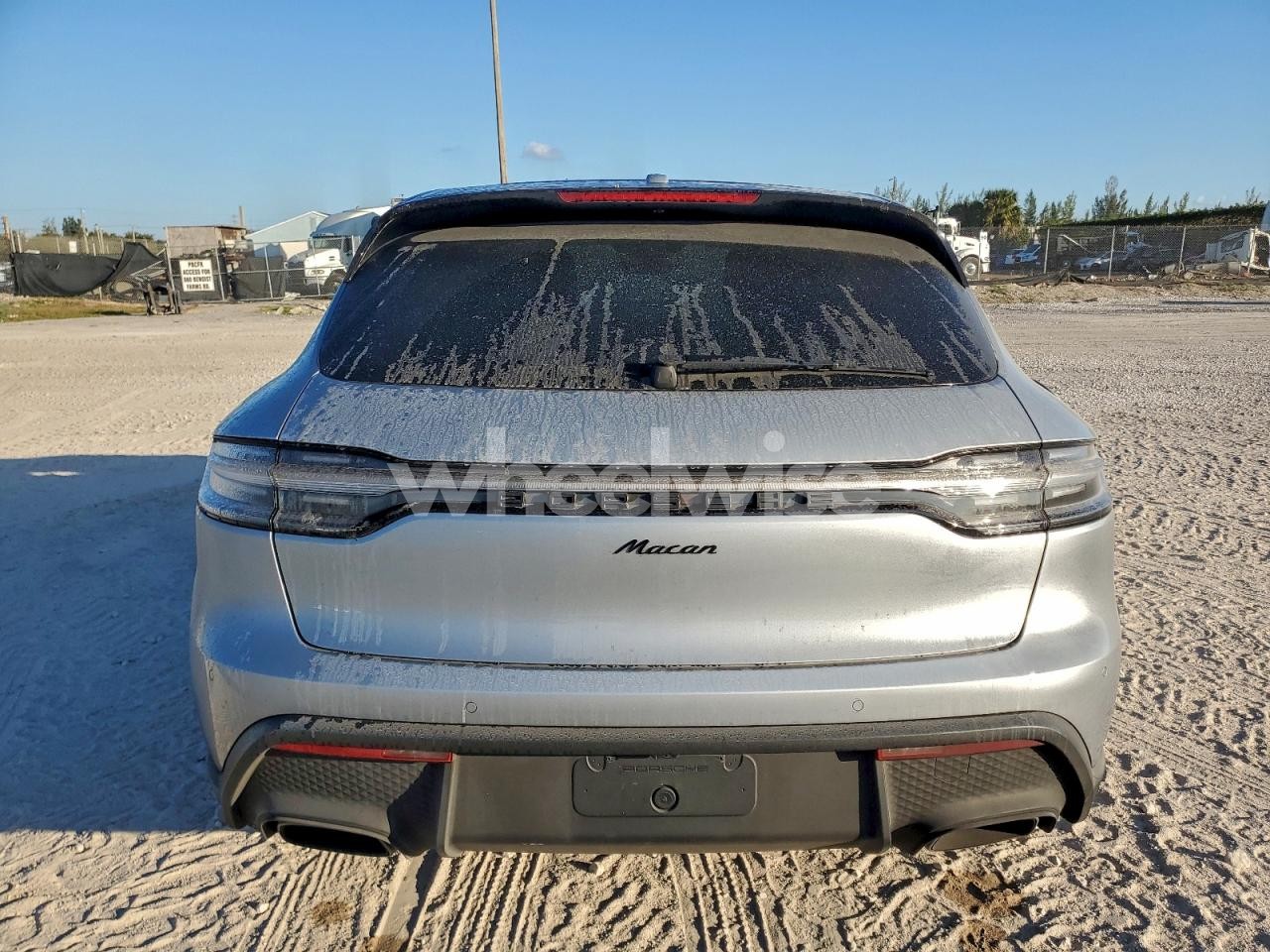 Photo 6 of 2023 PORSCHE MACAN BASE (VIN WP1AA2A50PLB02543)