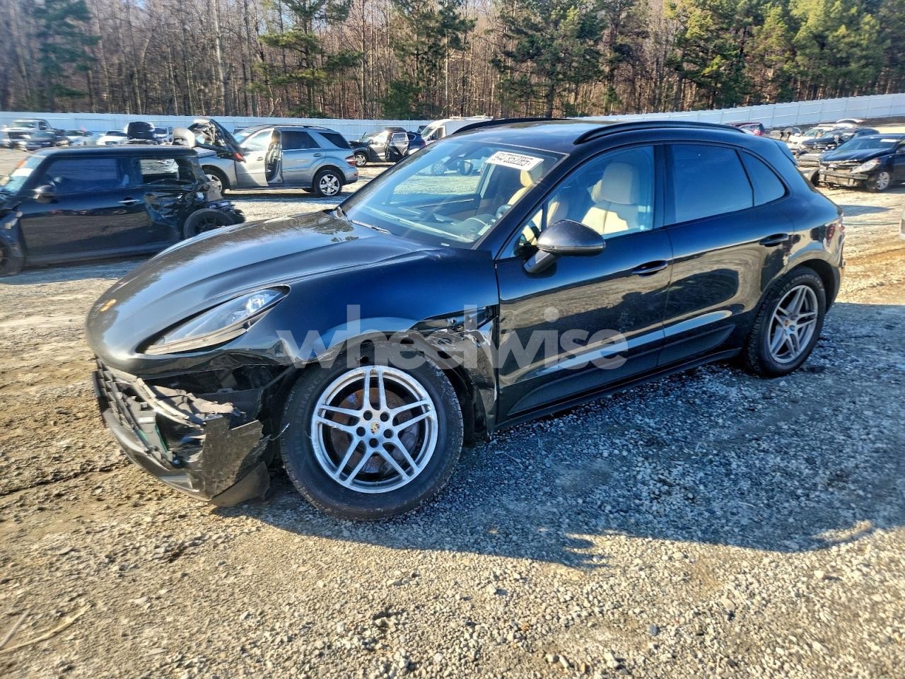 2017 PORSCHE MACAN (VIN WP1AA2A52HLB00133) main photo
