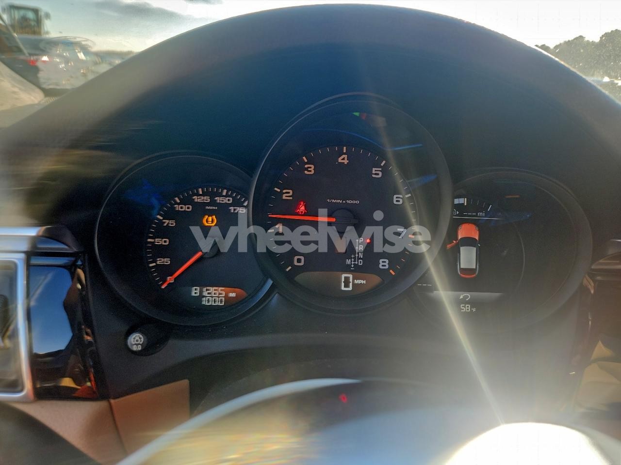 Photo 9 of 2017 PORSCHE MACAN (VIN WP1AA2A52HLB00133)