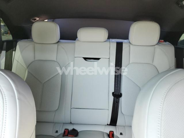 Photo 9 of 2024 PORSCHE MACAN BASE N/A (VIN WP1AA2A52RLB20660)